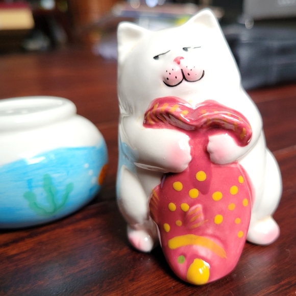 Vtg NEW Salt & Pepper Shakers Cat Salt & Pepper Shakers Cat Lovers gift figurine - Picture 4 of 16